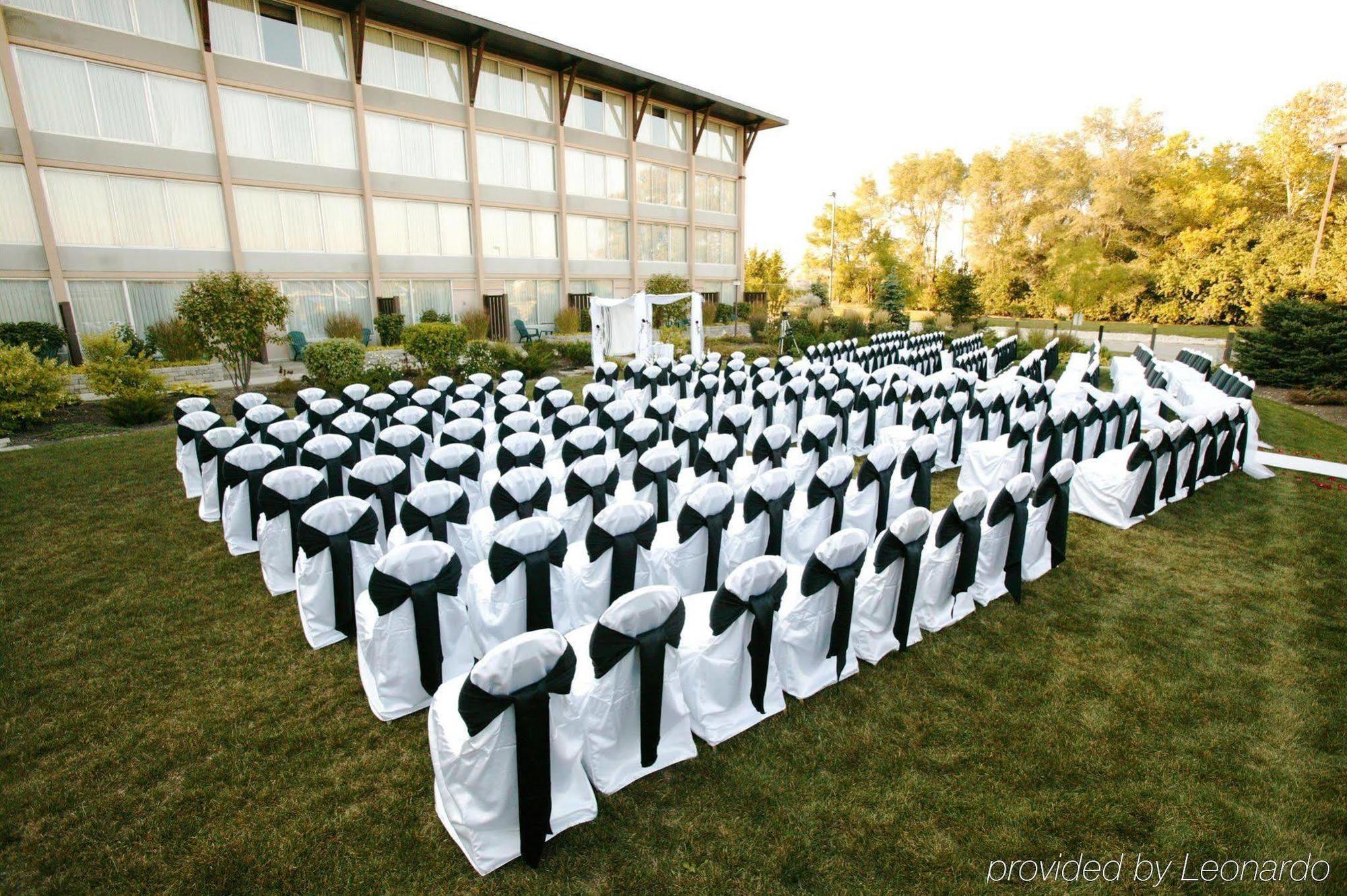 Doubletree By Hilton Libertyville-Манделей Удобства фото