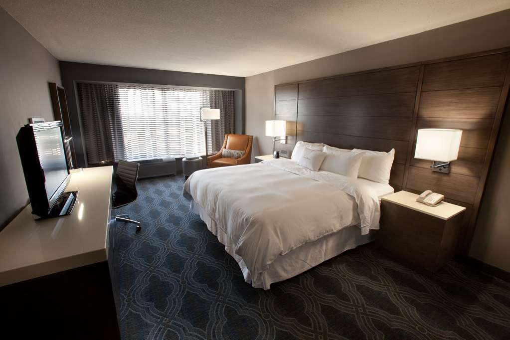 Doubletree By Hilton Libertyville-Манделей Номер фото